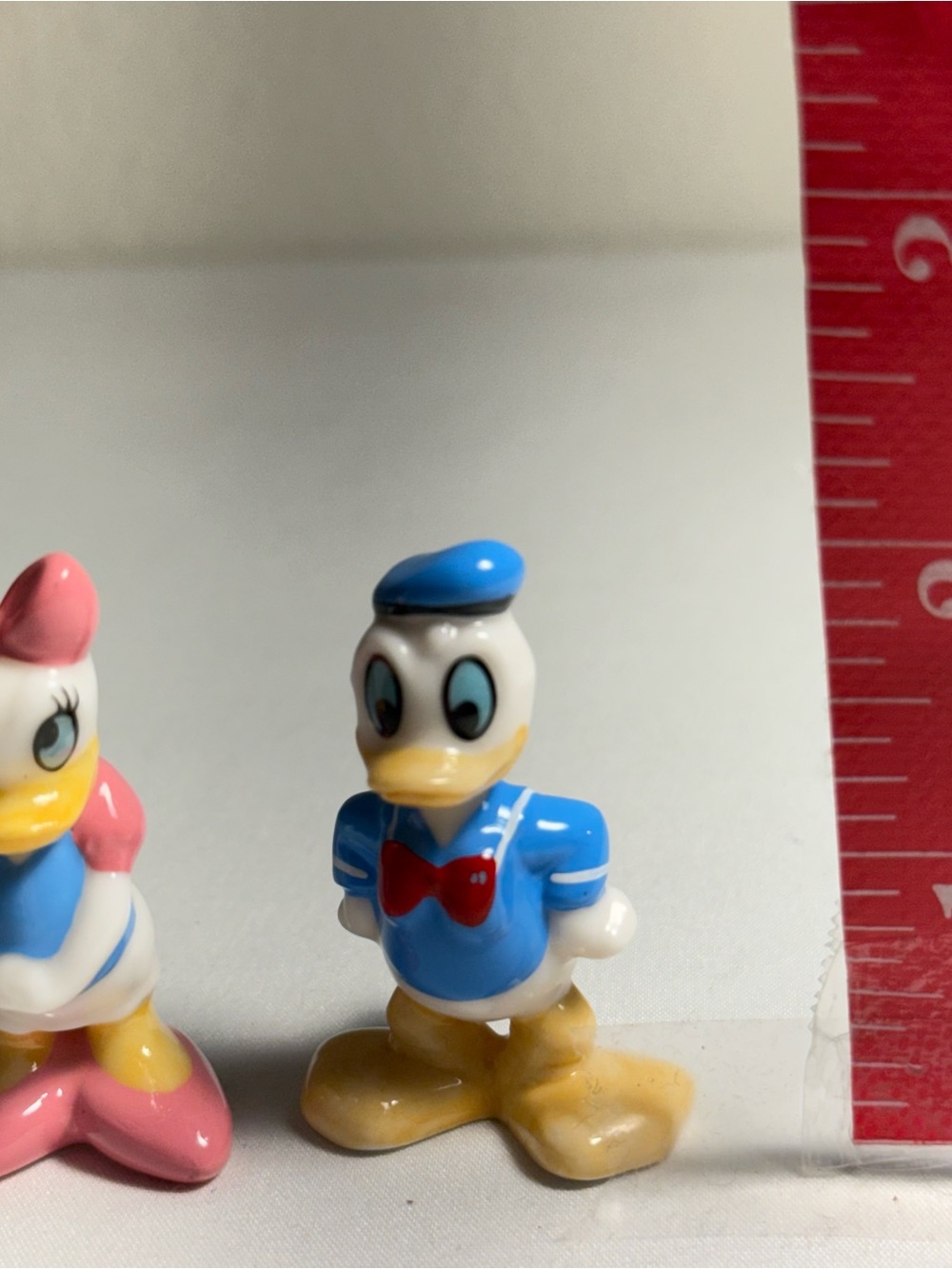 Vintage Disney Bone China Daisy & Donald Duck Miniature Figurines - Picture 3 of 4